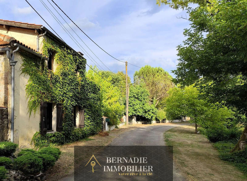 Demeure - 288 m² - 7 pièces