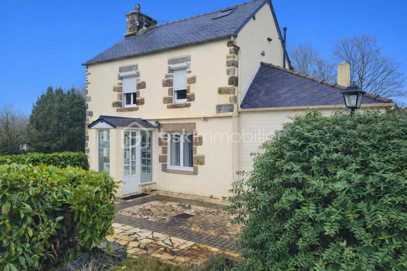 Maison - 140 m² - 5 pièces