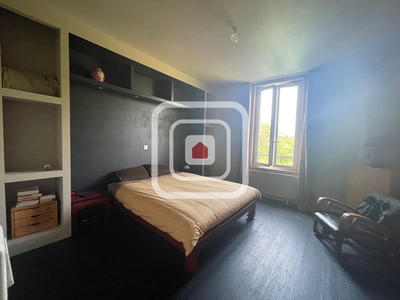 Maison - 159 m² - 7 pièces