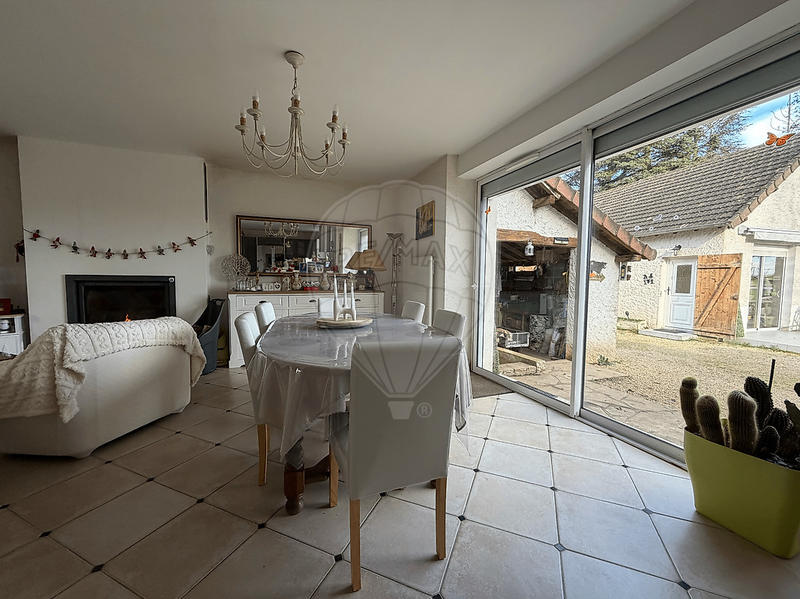 Maison - 186 m² - 6 pièces