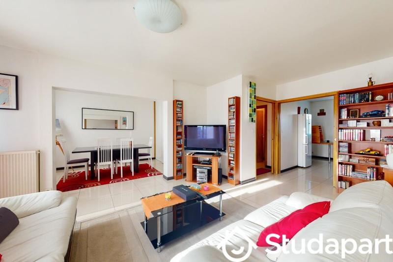 Chambre - 11 m² - 1 pièce