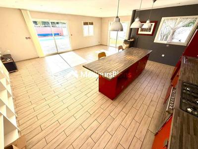 Villa - 160 m² - 6 pièces