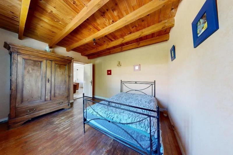 Maison - 153 m² - 7 pièces