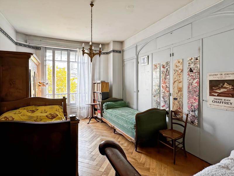 Appartement - 224 m² - 8 pièces