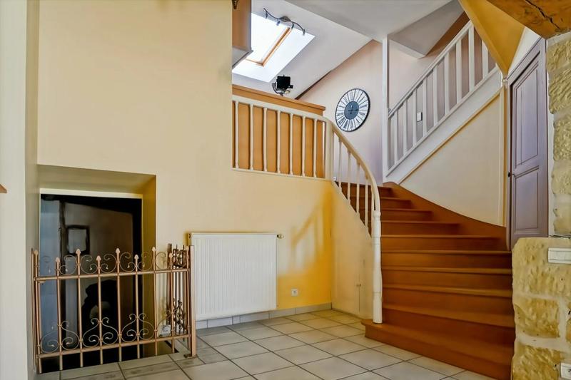 Maison - 142 m² - 6 pièces