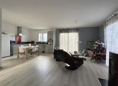 Maison - 91 m² - 4 pièces