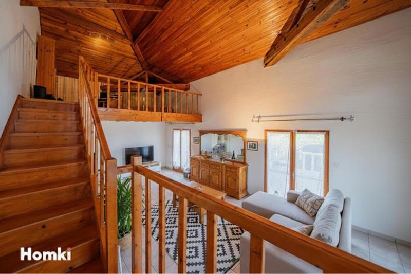 Villa - 181 m² - 6 pièces