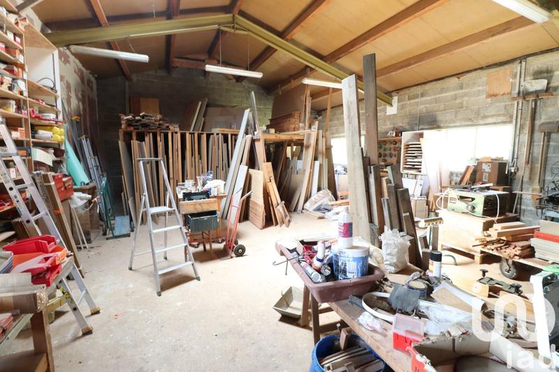 Maison - 238 m² - 7 pièces