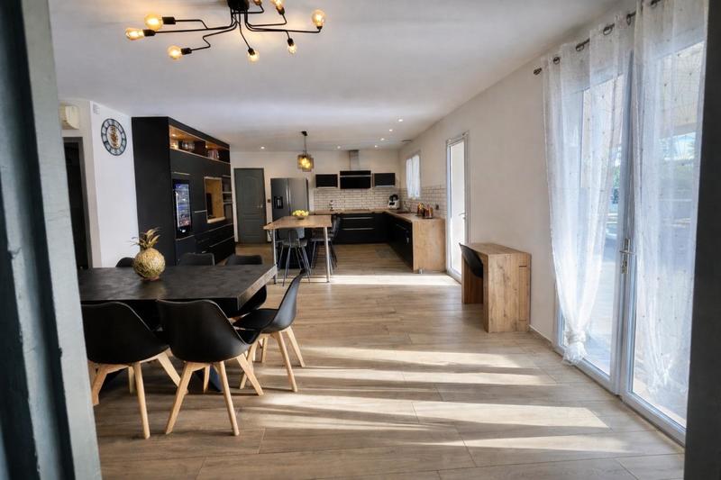 Maison - 147 m² - 7 pièces