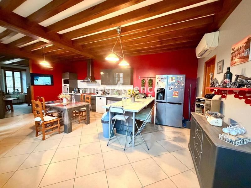 Maison - 170 m² - 6 pièces