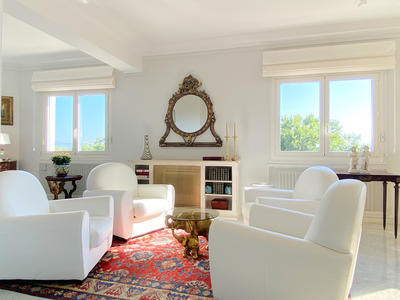 Appartement - 131 m² - 4 pièces