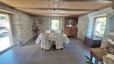 Maison - 132 m² - 8 pièces