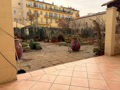 Appartement - 183 m² - 4 pièces