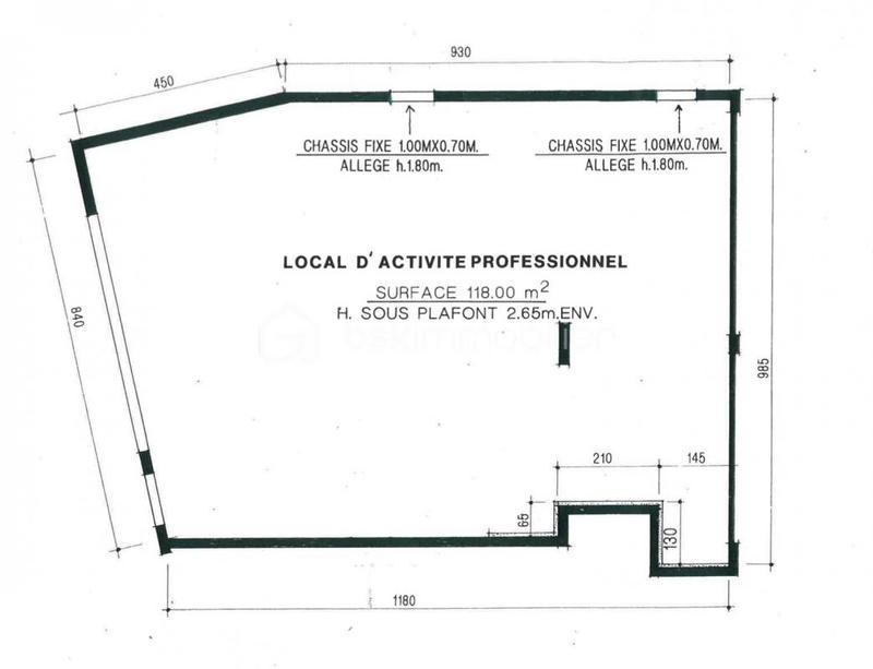 Local commercial - 118 m² - 1 pièce