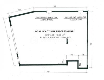 Local commercial - 118 m² - 1 pièce