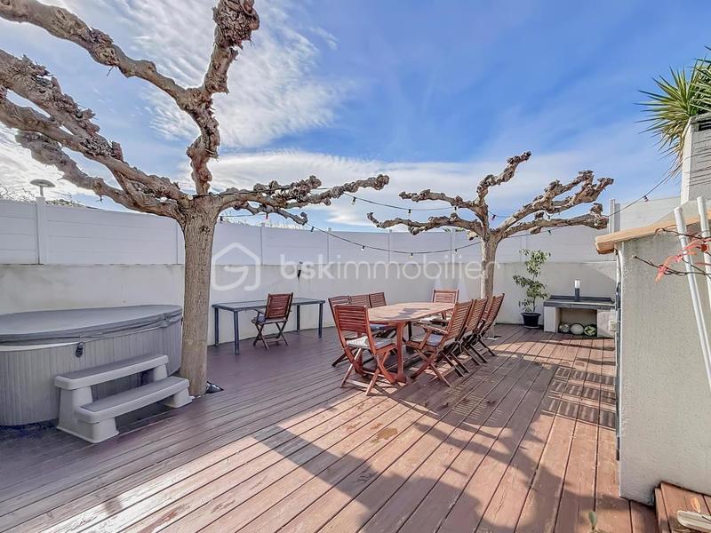 Maison traditionnelle - 105 m² - 5 pièces