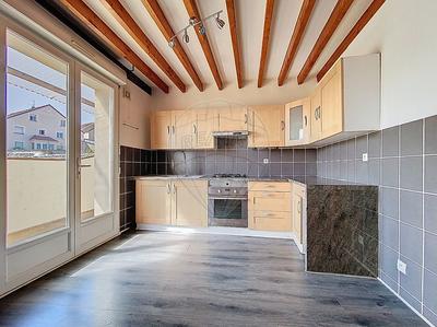 Duplex - 66 m² - 5 pièces