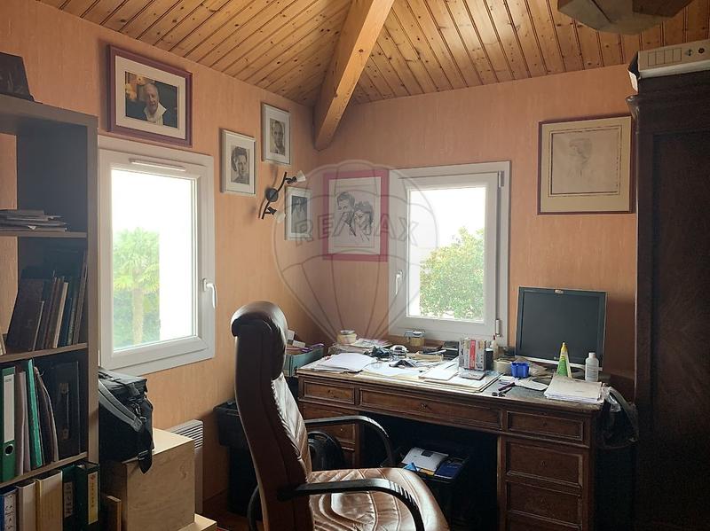 Villa - 218 m² - 7 pièces