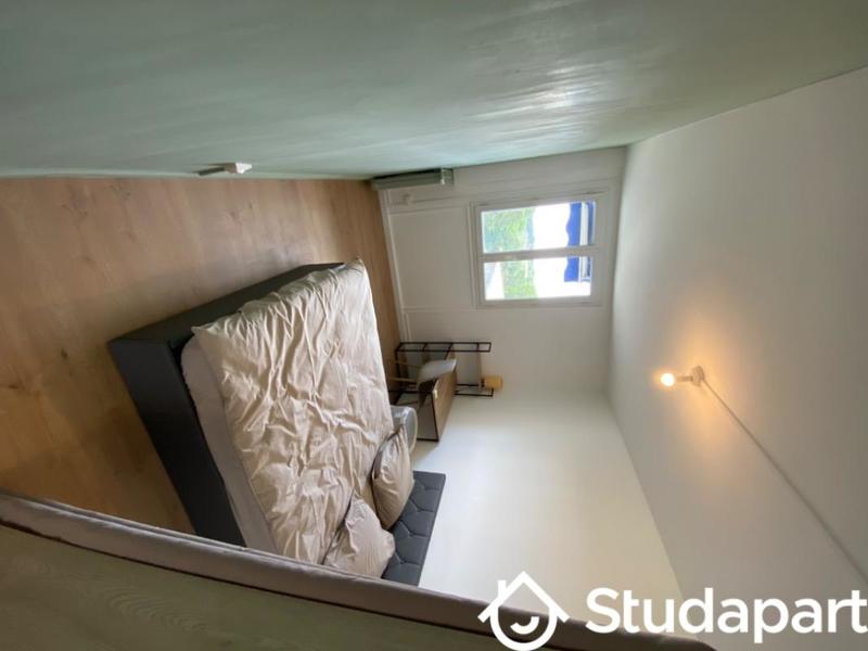 Chambre - 11 m² - 1 pièce