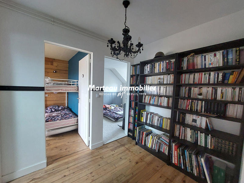 Maison - 202 m² - 8 pièces