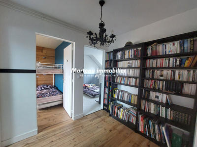 Maison - 202 m² - 8 pièces