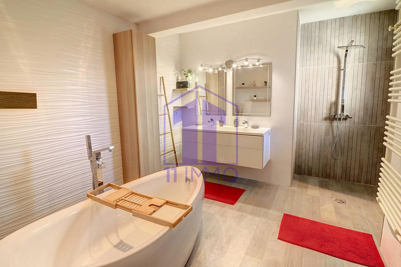 Maison contemporaine - 148 m² - 6 pièces