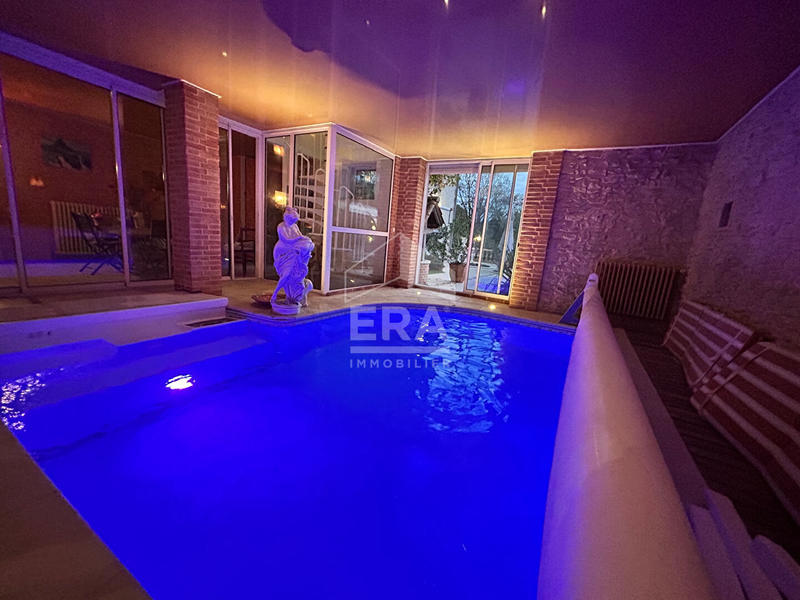 Maison - 440 m² - 7 pièces