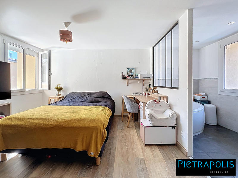 Appartement - 89 m² - 3 pièces