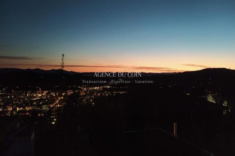 Villa - 300 m² - 12 pièces