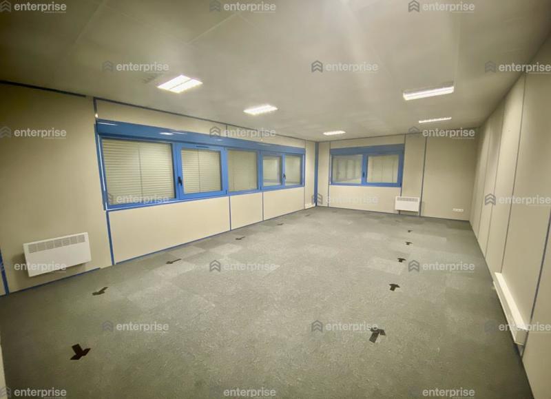 Bureau - 463 m²