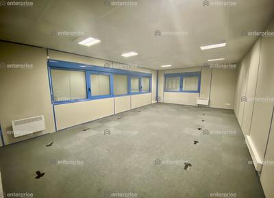 Bureau - 463 m²