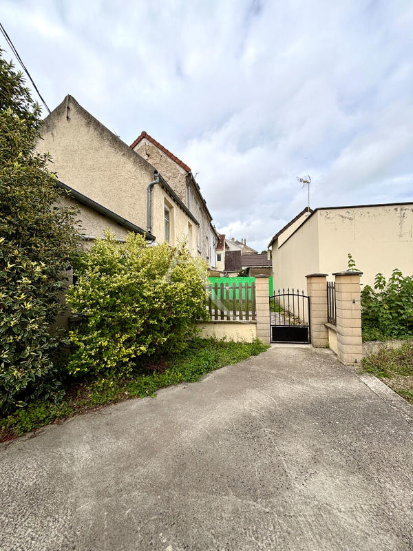 Maison - 53 m² - 23 pièces