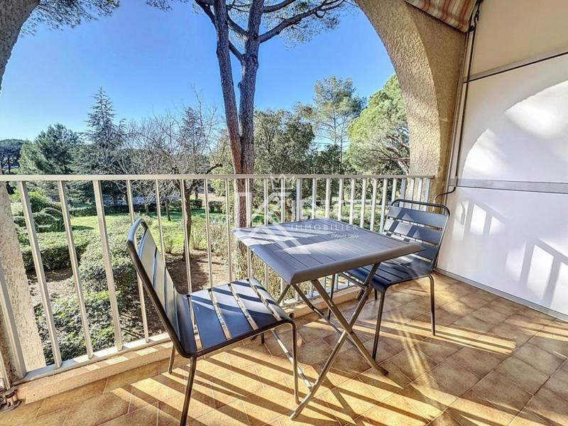 Studio - 27 m² - 1 pièce