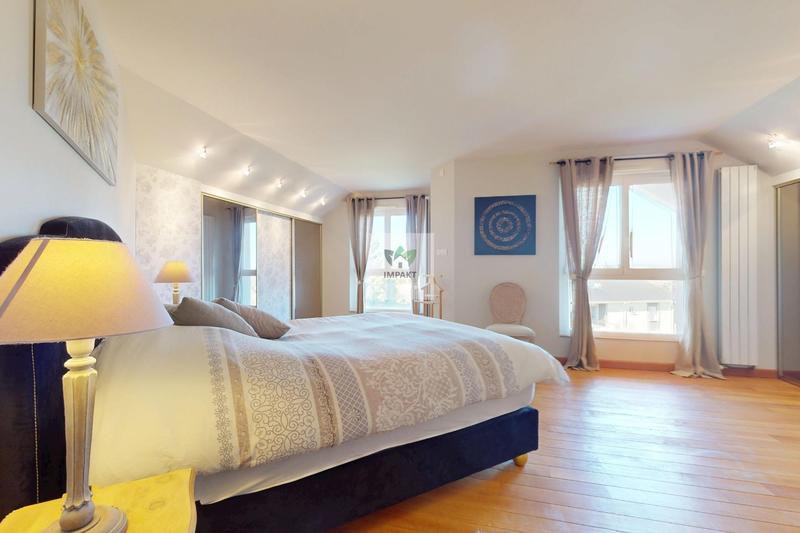 Maison contemporaine - 312 m² - 10 pièces