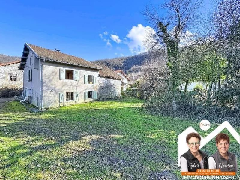 Maison - 90 m² - 6 pièces