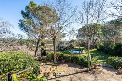 Maison de ville - 246 m² - 7 pièces