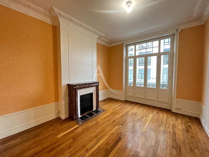 Appartement - 115 m² - 5 pièces