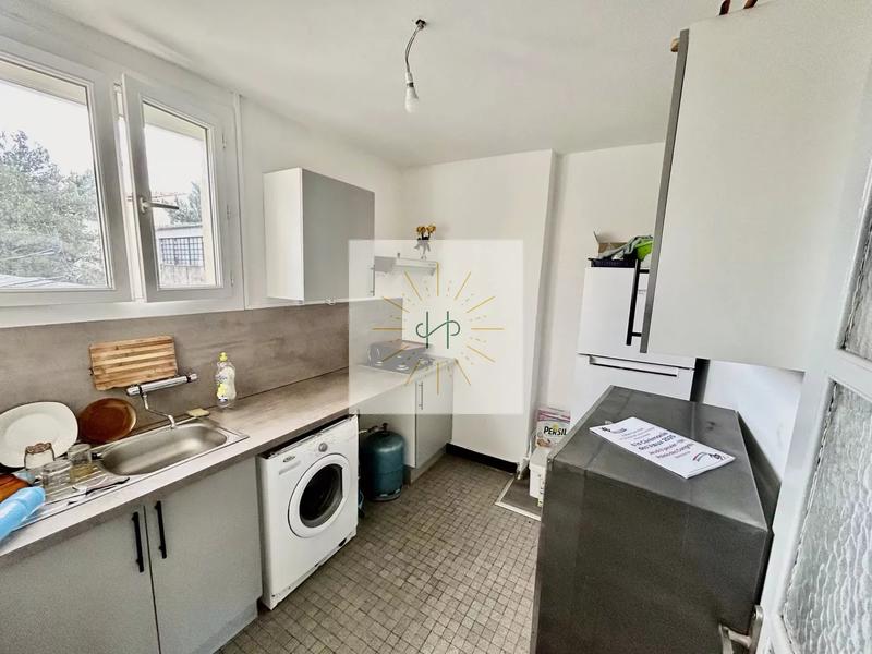 Appartement - 75 m² - 5 pièces