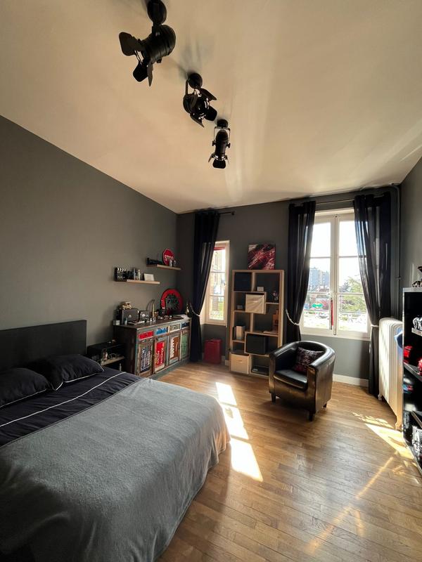 Maison ancienne - 240 m² - 9 pièces