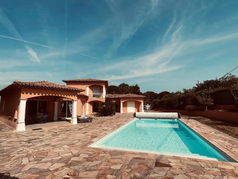 Maison - 160 m² - 5 pièces