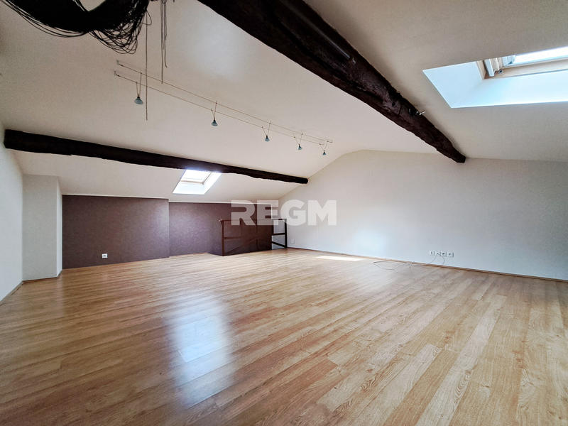 Maison - 110 m² - 4 pièces