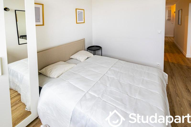 Chambre - 15 m² - 1 pièce