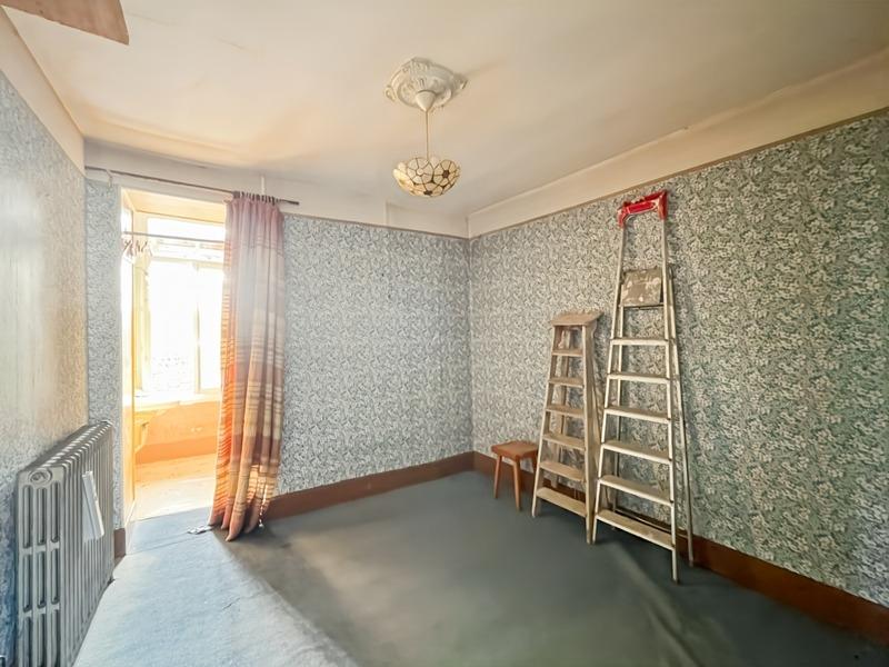 Maison - 97 m² - 5 pièces