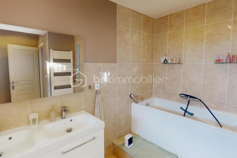 Maison de ville - 140 m² - 6 pièces