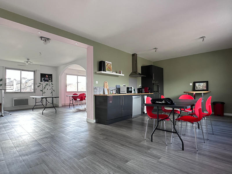 Appartement - 150 m² - 4 pièces