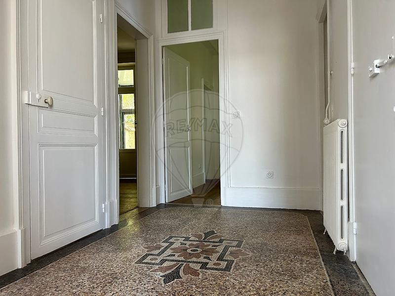 Appartement - 117 m² - 5 pièces