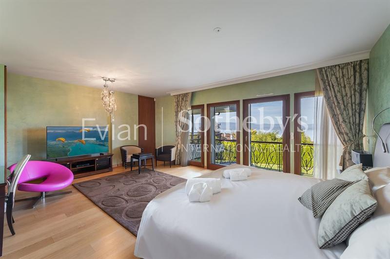 Maison - 480 m² - 7 pièces