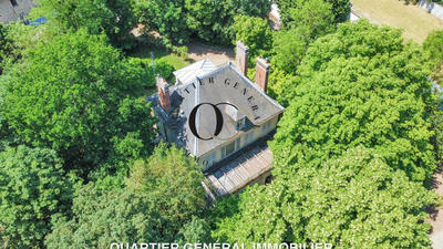 Maison de maîtres - 300 m² - 6 pièces