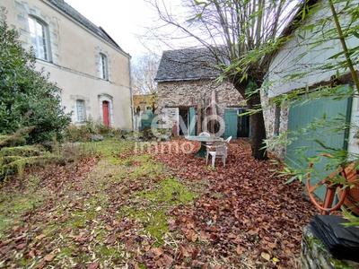 Maison - 269 m² - 9 pièces