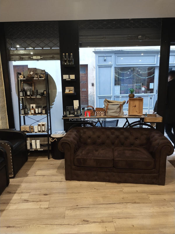 Local commercial - 27 m² - 1 pièce